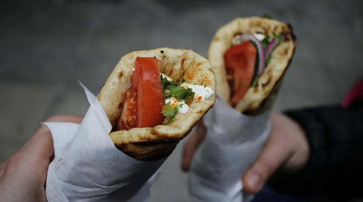 Souvlaki, from Souvlaki Kostas ([Tripadvisor](https://www.tripadvisor.com/Restaurant_Review-g189400-d1092578-Reviews-O_Kostas-Athens_Attica.html))